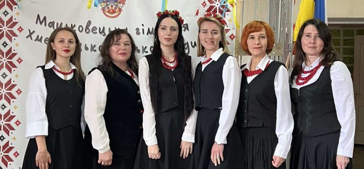 Здобувачі та викладачі К-ПНУ ім. І. Огієнка – учасники культурно-мистецького проєкту «Перлина Поділля» Здобувачі та викладачі К-ПНУ ім. І. Огієнка – учасники культурно-мистецького проєкту «Перлина Поділля»
